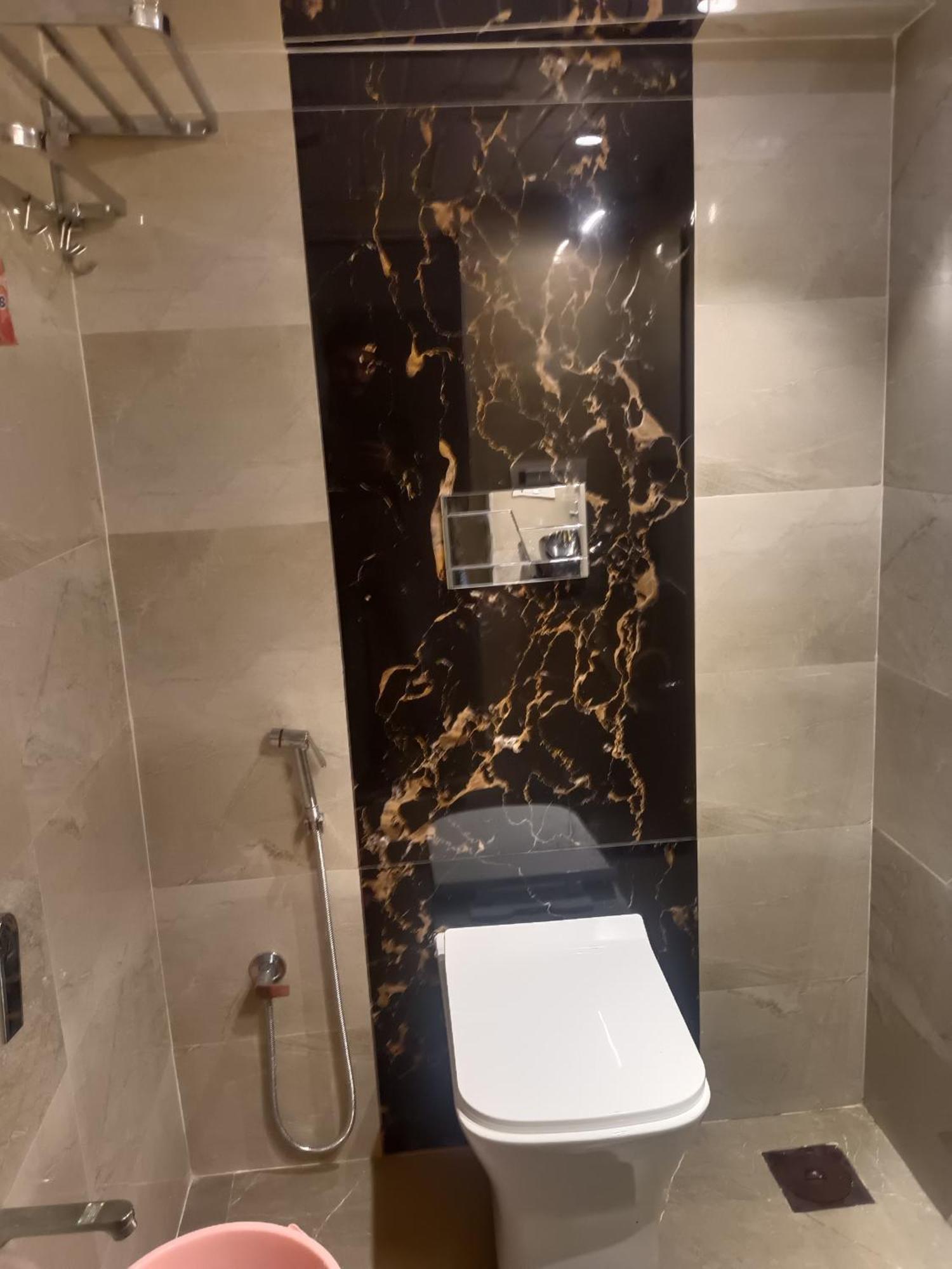Grand Dyad - Near Kokilaben Hospital Andheri West 3*